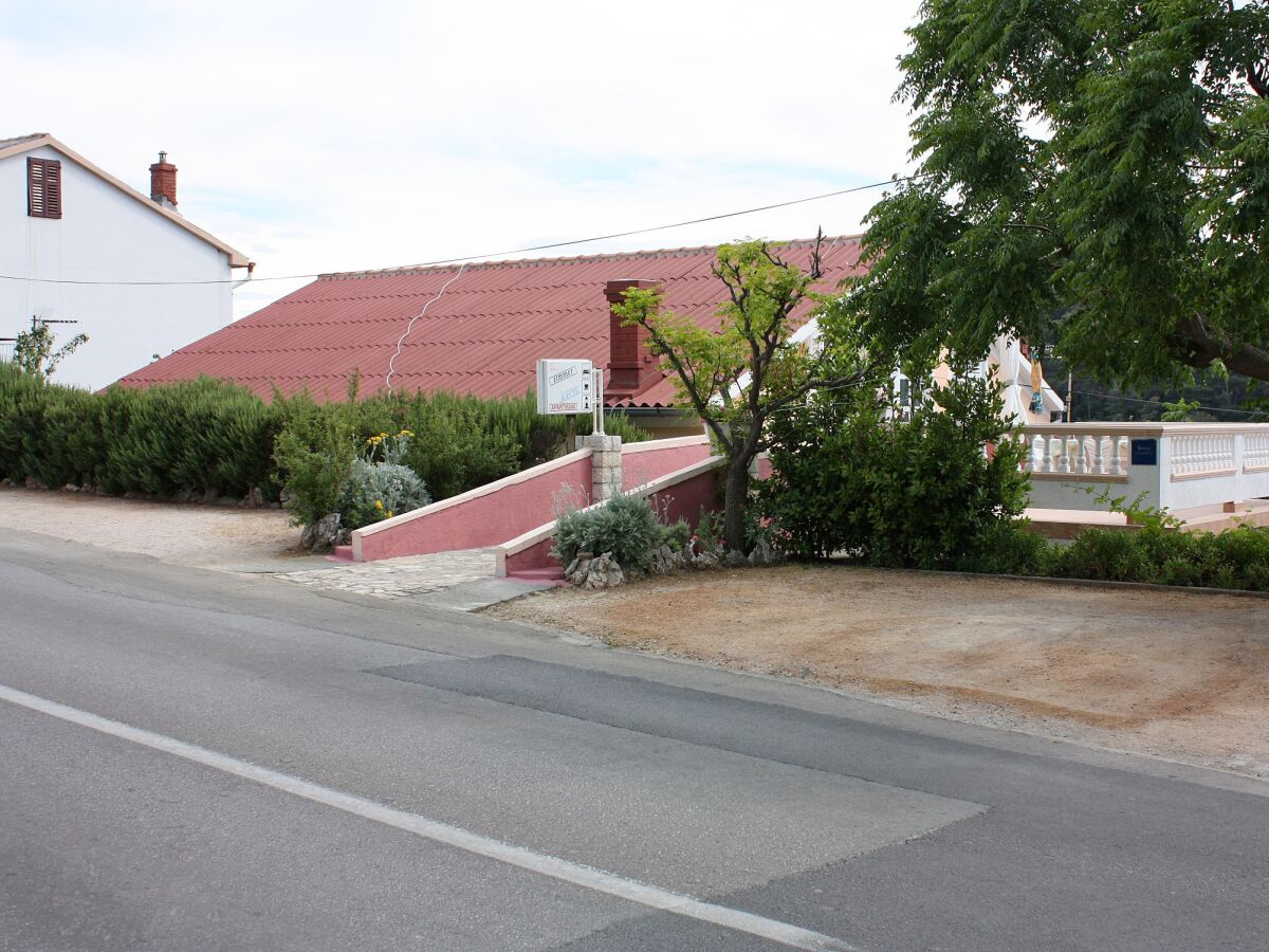 Apartment Three bedroom apartment with terrace Kampor, Rab A-4985-a - Outdoor photo 3