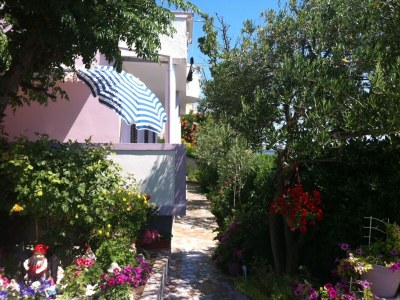 Apartment Three bedroom apartment with terrace Kampor, Rab A-4985-a - Outdoor photo 7