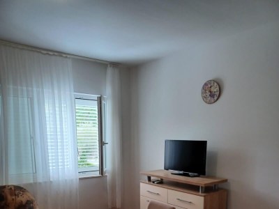 Apartment Two bedroom apartment near beach Kampor, Rab A-22228-c - Outdoor photo 4