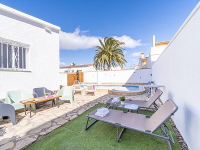 Villa Villa in Empuriabrava with Private Pool - Outdoor photo 4