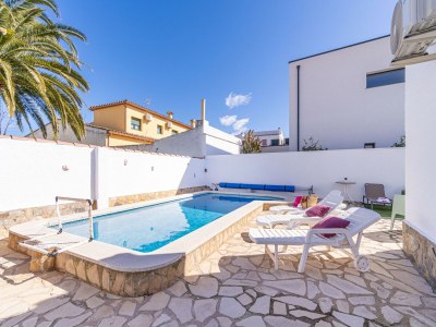 Villa Villa in Empuriabrava with Private Pool - Outdoor photo 14