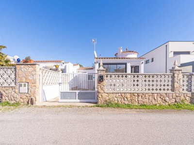 Villa Villa in Empuriabrava with Private Pool - Outdoor photo 21