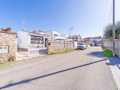 Villa Villa in Empuriabrava with Private Pool - Environment photo 47