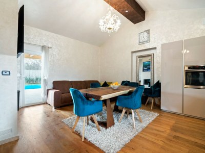 Holiday house Beautiful Holiday Home in Novigrad - Features photo 10