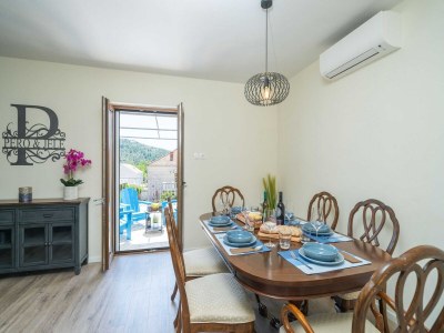Villa Villa Pero and Jele with terrace - Features photo 9