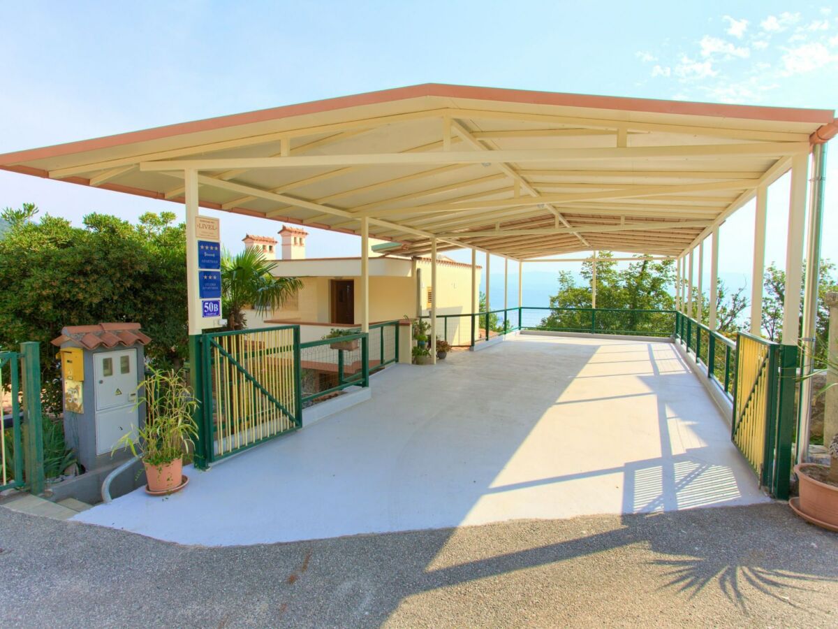 Apartment Superb Lovran Apartments with Sea Views - One Bedroom Apartment with Balcony