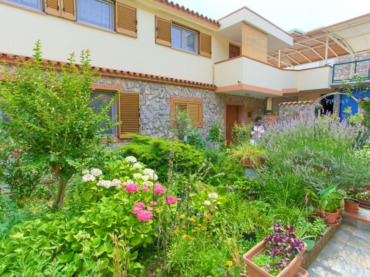 Apartment Superb Lovran Apartments with Sea Views - One Bedroom Apartment with Balcony - Outdoor photo 2