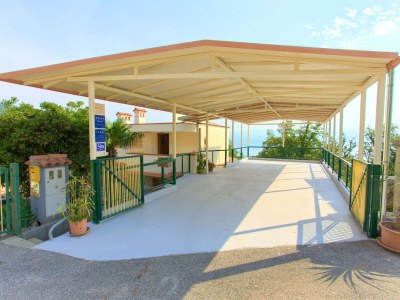 Apartment Superb Lovran Apartments with Sea Views - One Bedroom Apartment with Balcony in Lovran - Apartment