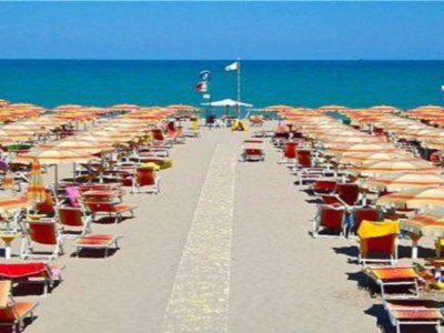 Apartment Alba Adriatica: Flucht am Pool - Environment photo 24