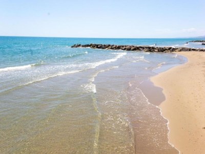 Apartment Coastal Comfort Stay in Villa Rosa - Environment photo 34