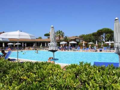 Holiday park Villa in Cecina Mare near Sandy Beaches - Outdoor photo 8