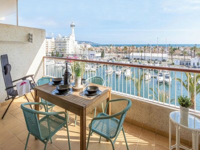 Apartment Apartment in Empuriabrava with Sea Views - Outdoor photo 9