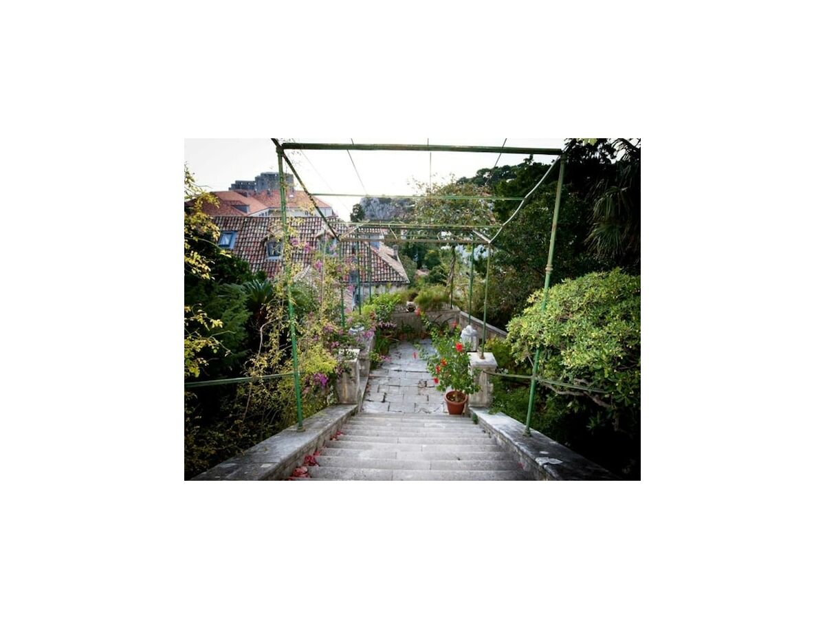 Apartment Villa Iveta - Triple Room with Private External Bathroom (Marija) - Outdoor photo 5