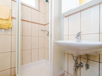 Apartment Holiday Home Maćus-One Bedroom Apartment with Balcony - Features photo 10