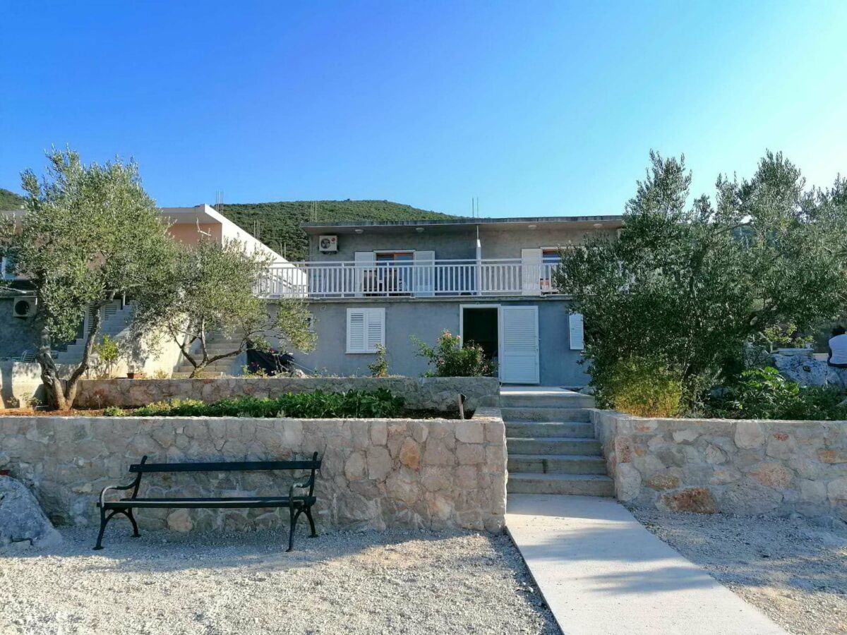 Apartment Holiday Home Blue Dream - Two Bedroom Apartment with Terrace and Sea View (A2) - Outdoor photo 3