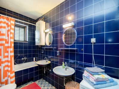 Apartment Apartments Mare- Comfort Two Bedroom Apartment with Terrace A1 (ST) - Features photo 15