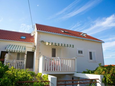 Apartment Apartments Lenka - One Bedroom Apartment with Balcony and Center View A3 - Outdoor photo 2