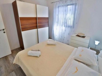 Apartment Apartments Lenka - One Bedroom Apartment with Balcony and Center View A3 - Features photo 7