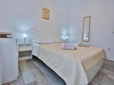 Apartment Apartments Lenka - One Bedroom Apartment with Balcony and Center View A3 - Features photo 8