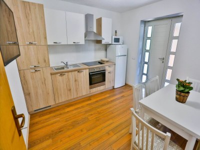 Apartment Apartments Lenka - Two Bedroom Apartment with Garden Terrace A4 - Features photo 9