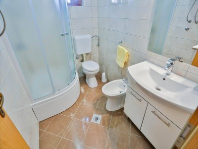 Apartment Apartments Lenka - Two Bedroom Apartment with Garden Terrace A4 - Features photo 19