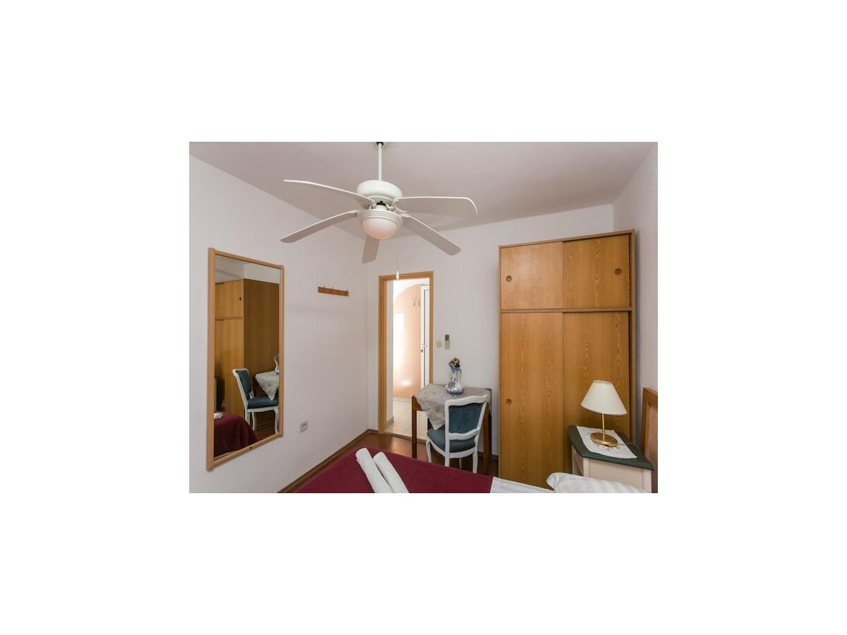 Apartment Guest House Kusalo - Standard Double Room with Patio (Soba 6) - Features photo 4