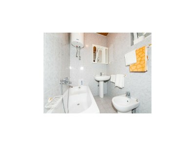 Apartment Apartments & Rooms Tapera- Standard Double Room with Terrace and Partial Sea View - Features photo 8