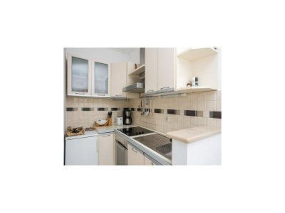 Apartment Apartments Maria Koločep - Two Bedroom Apartment with Terrace and Garden View - Features photo 12