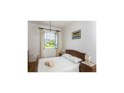 Apartment Apartments Maria Koločep- Three Bedroom Apartment with Backyard Terrace and Sea View - Features photo 8