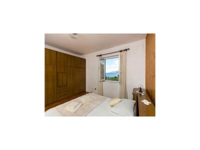 Apartment Apartments Maria Koločep- Three Bedroom Apartment with Backyard Terrace and Sea View - Features photo 9