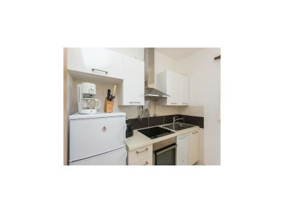 Apartment Apartments Maria Koločep- Three Bedroom Apartment with Backyard Terrace and Sea View - Features photo 13