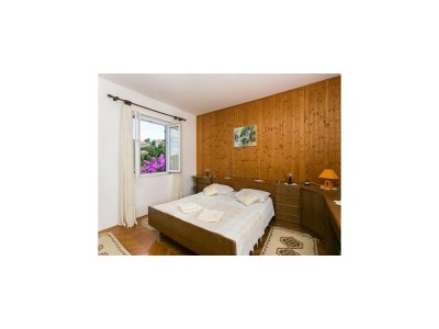 Apartment Apartments Maria Koločep- Three Bedroom Apartment with Backyard Terrace and Sea View - Features photo 20