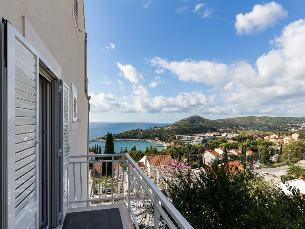 Apartment Apartments Villa Enzian - Comfort Two Bedroom Apartment with Balcony and Sea View