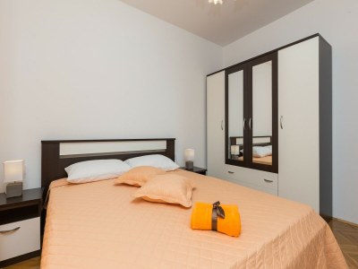 Apartment Apartments Villa Enzian - Standard Two Bedroom Apartment with Terrace and Sea View - Features photo 7
