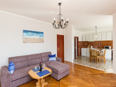 Apartment Apartments Villa Enzian - Standard Two Bedroom Apartment with Terrace and Sea View - Features photo 8