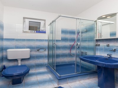 Apartment Apartments Villa Enzian - Standard Two Bedroom Apartment with Terrace and Sea View - Features photo 9