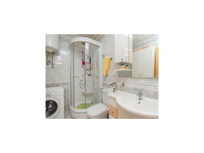 Apartment Apartment Jele - Two Bedroom Apartment with Balcony and Garden View - Features photo 6