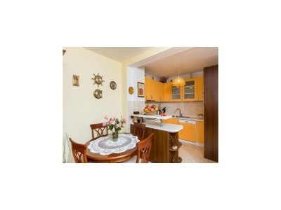 Apartment Apartment Jele - Two Bedroom Apartment with Balcony and Garden View - Features photo 7