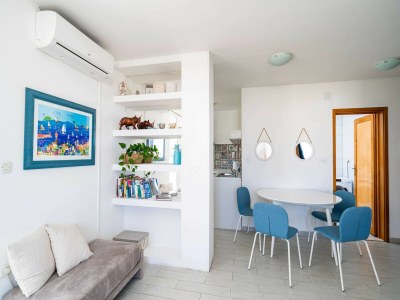 Apartment Apartment Radovan - One-Bedroom Apartment with Balcony and Sea View - Features photo 11
