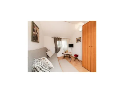 Apartment Apartments Roda - One Bedroom Apartment with Terrace (Mira) - (ST) - Features photo 8