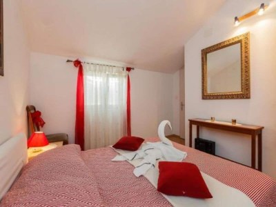 Apartment Apartments Roda - One Bedroom Apartment with Terrace (Mira) - (ST) - Features photo 11