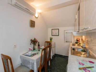Apartment Apartments Roda - One Bedroom Apartment with Terrace (Mira) - (ST) - Features photo 13