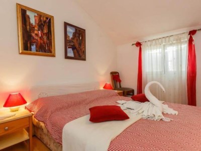 Apartment Apartments Roda - One Bedroom Apartment with Terrace (Mira) - (ST) - Features photo 17