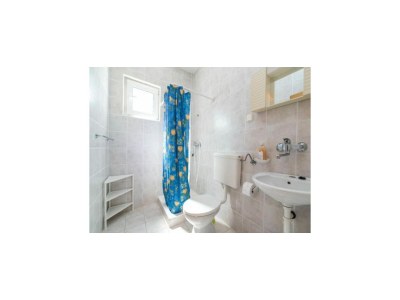 Apartment Apartments Boguvila - Two-Bedroom Basic Apartment with Terrace (A1) - (ST) - Features photo 13