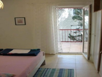 Apartment Apartments Boguvila - Two-Bedroom Economy Apartment with Terrace (A5) - (ST) - Features photo 8