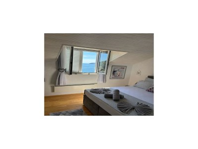 Apartment Indy's Beach Apartments -Two Bedroom Apartment with Balcony and Sea View - Features photo 20