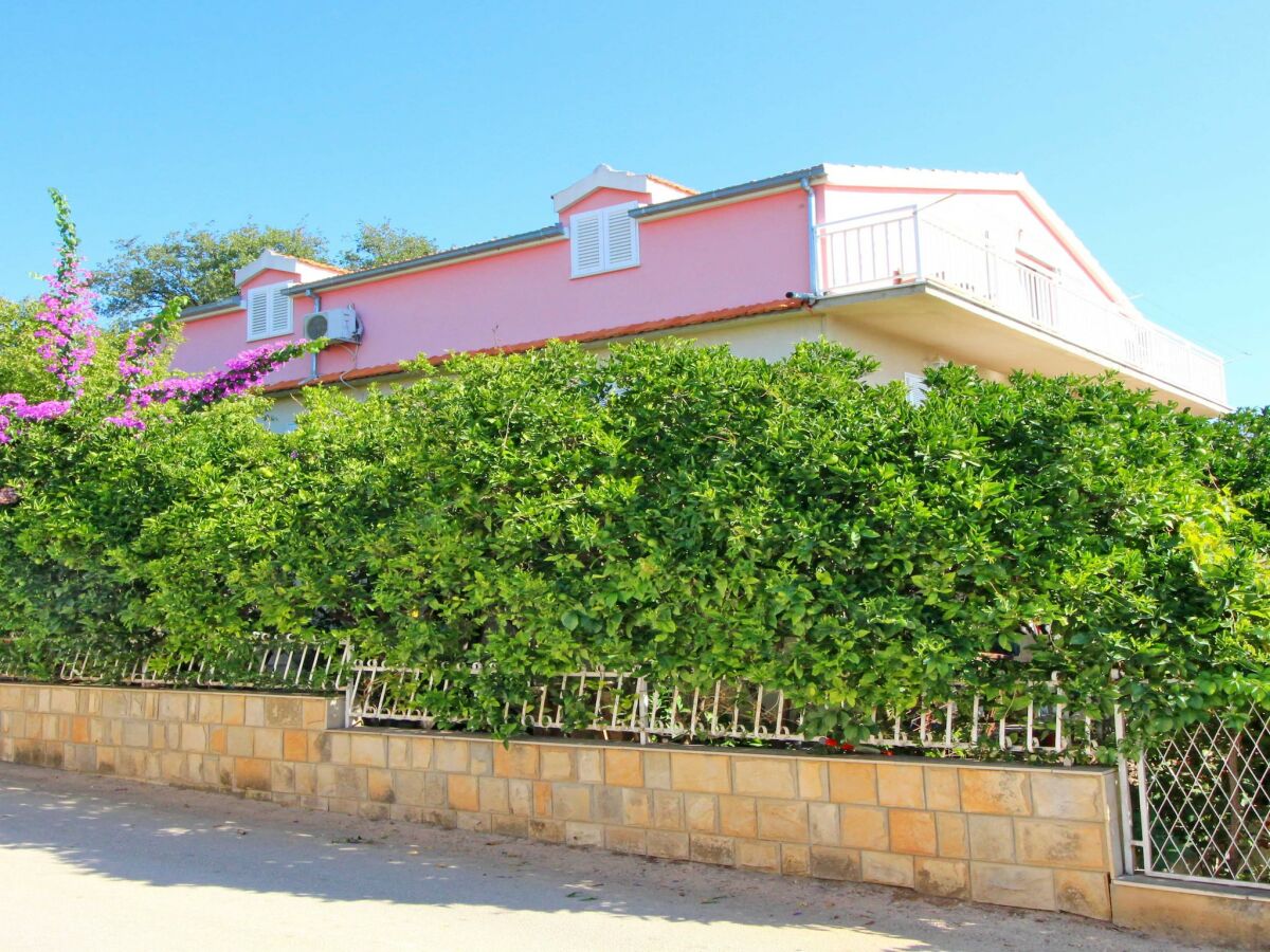 Apartment Three bedroom apartment with terrace - Outdoor photo 2