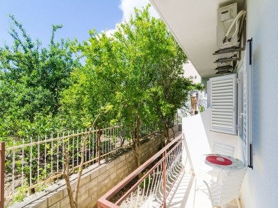 Apartment Apartments & Rooms Barišić - Standard Studio Apartment with Balcony and Garden View (G1-6) - Outdoor photo 8