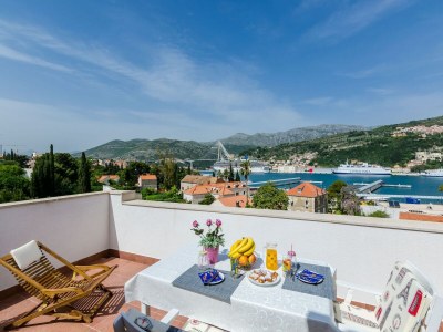 Apartment Apartment Marina View - One-Bedroom Apartment with Terrace and Sea View - Outdoor photo 16