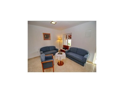 Apartment Apartment with terrace and garden - Features photo 7